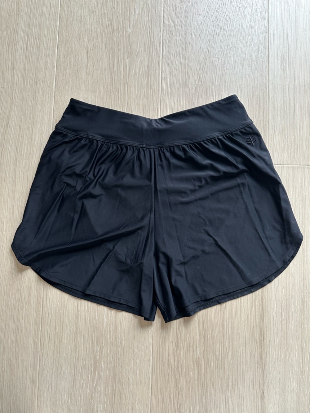 Coolibar UPF 50+ Shorts Women’s S Black Lightweight Sun Protection